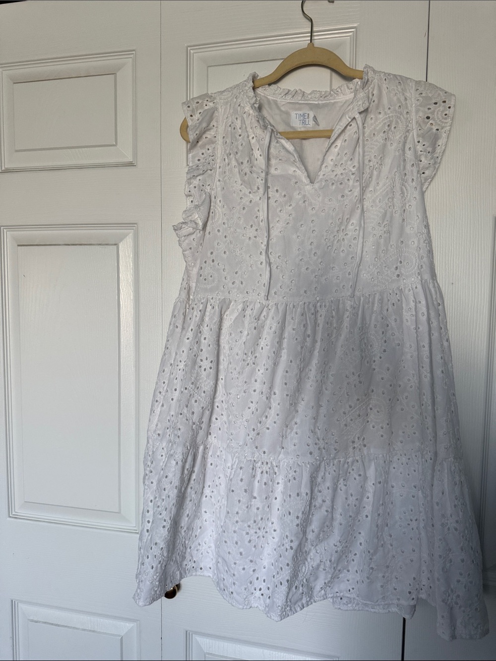 Time and Tru White Eyelet Tiered Dress with Flutter Sleeves